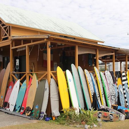 Tropical Surf House Okinawa Hotel Onna Eksteriør billede