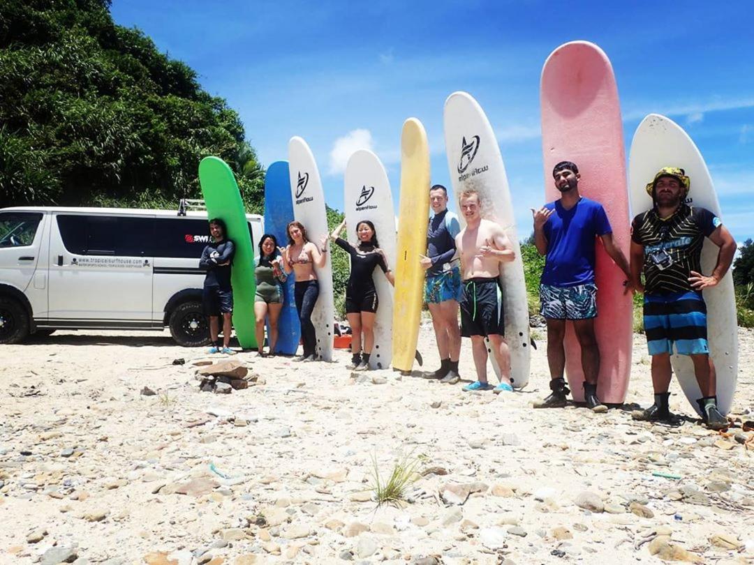 Tropical Surf House Okinawa Hotel Onna Eksteriør billede