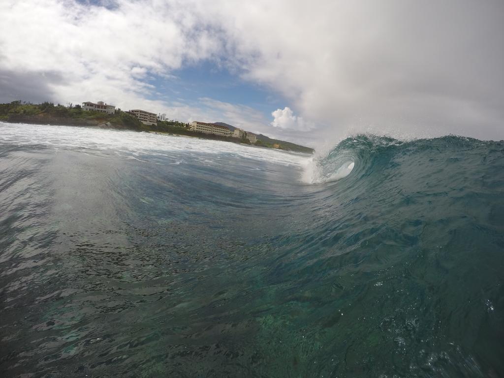 Tropical Surf House Okinawa Hotel Onna Eksteriør billede