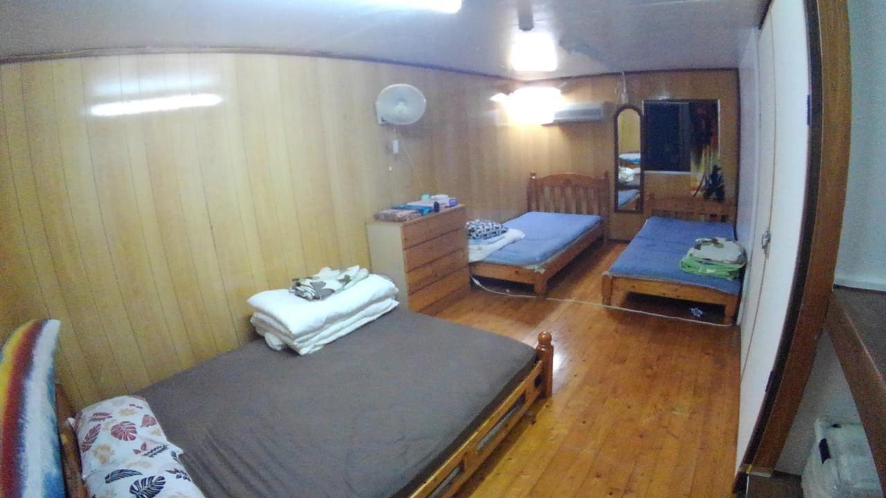 Tropical Surf House Okinawa Hotel Onna Eksteriør billede