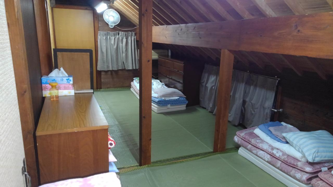 Tropical Surf House Okinawa Hotel Onna Eksteriør billede