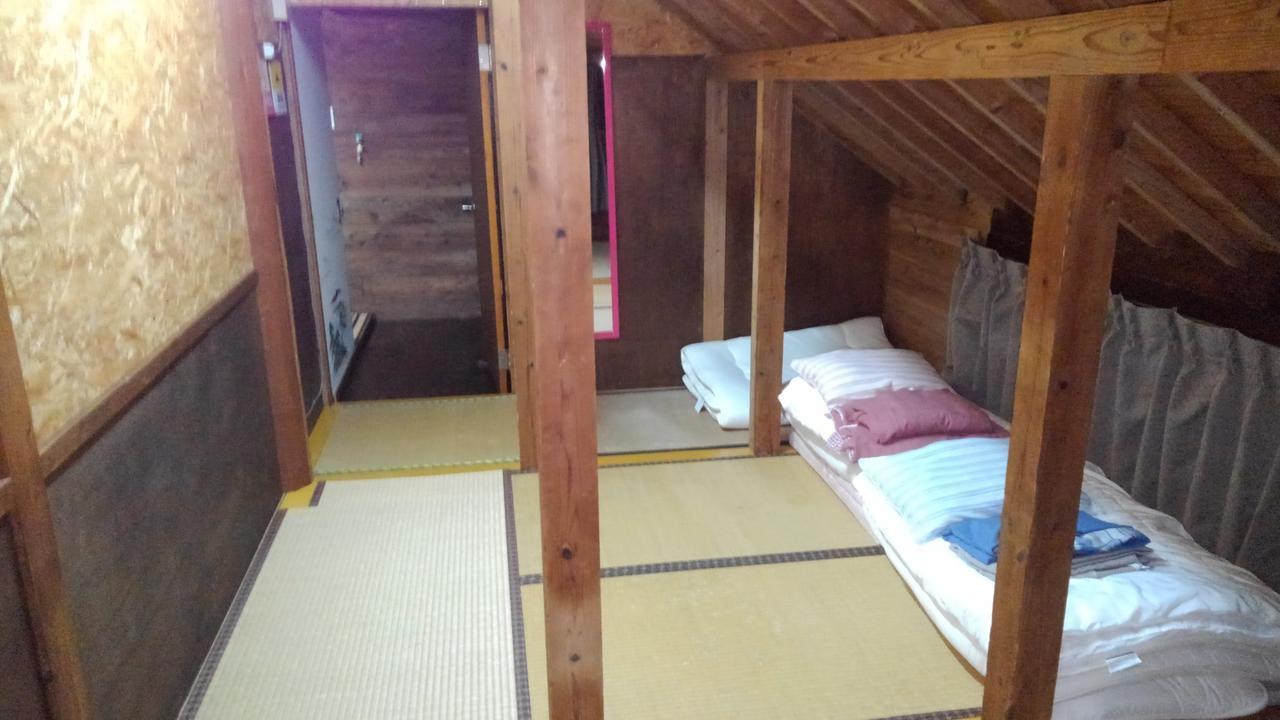 Tropical Surf House Okinawa Hotel Onna Eksteriør billede